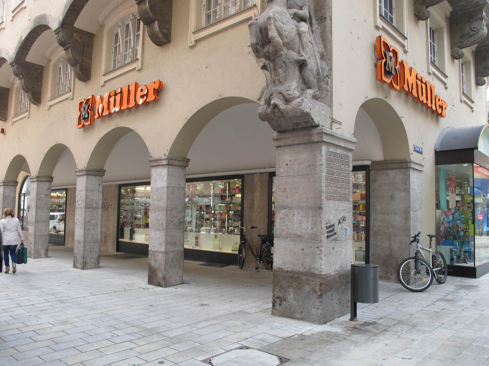 Die Müller-Filiale in der Augsburger Annastraße. Foto: B4B SCHWABEN
