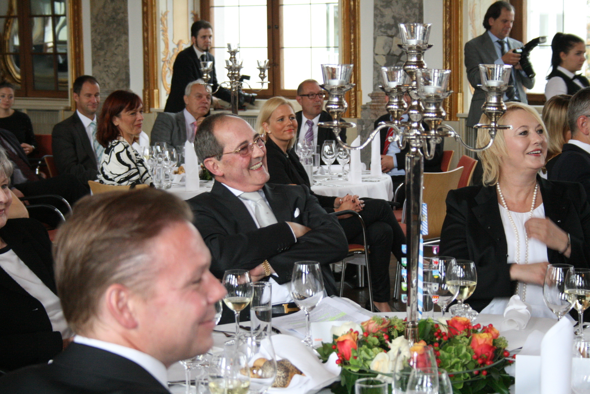 Rüdiger R. Burchardi, Vorstandssprecher der Dialog Lebensversicherungs-AG, verabschiedet sich. Foto: B4B SCHWABEN