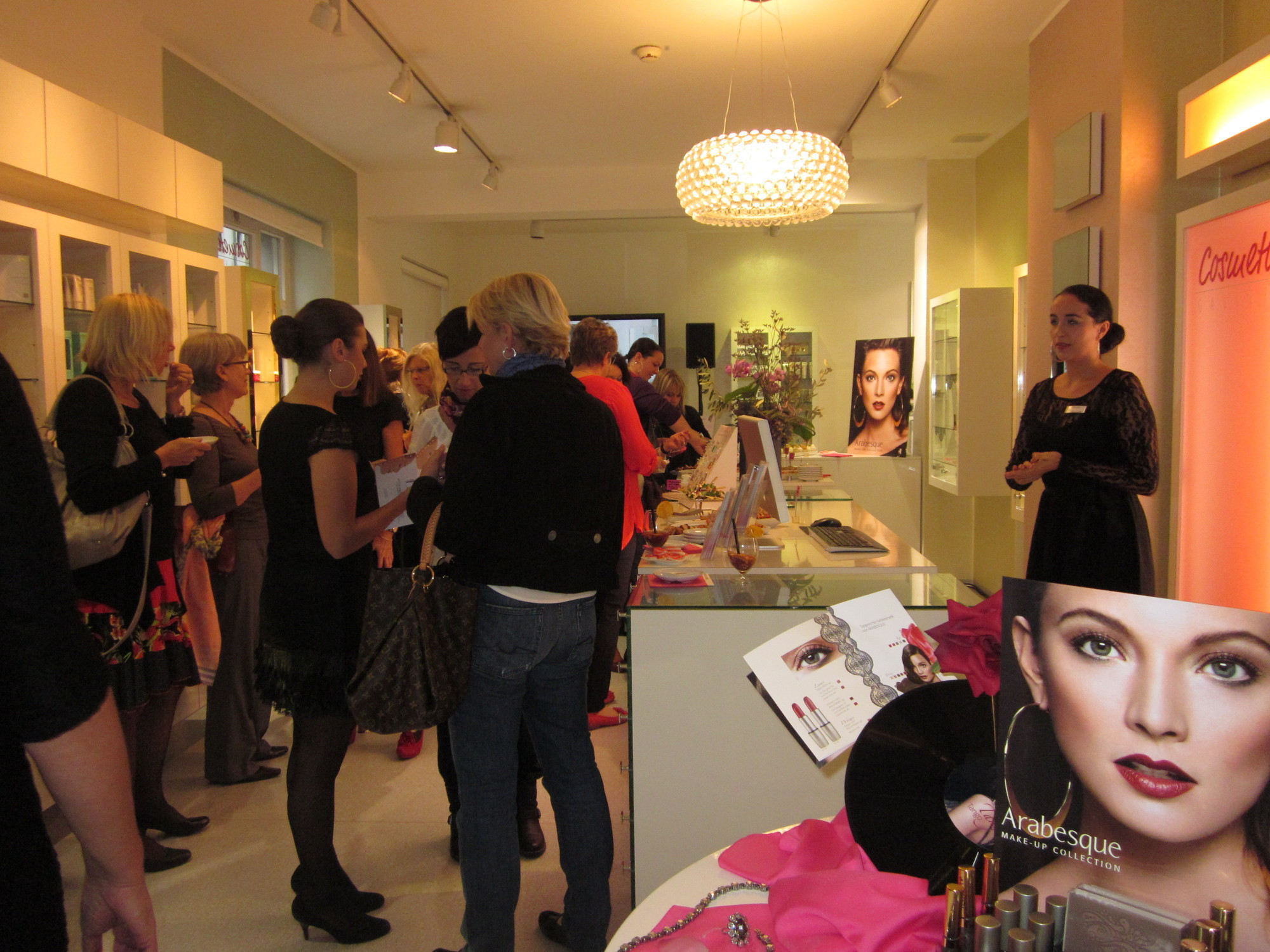 In der Cosmetic Gallery präsentierte die Ballett Company mit DR. GRANDEL die neue Kollektion. Foto: DR. GRANDEL