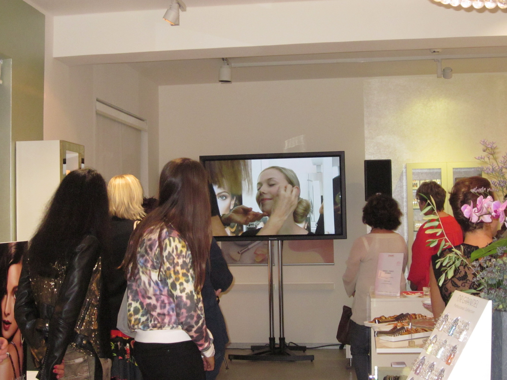 In der Cosmetic Gallery präsentierte die Ballett Company mit DR. GRANDEL die neue Kollektion. Foto: DR. GRANDEL