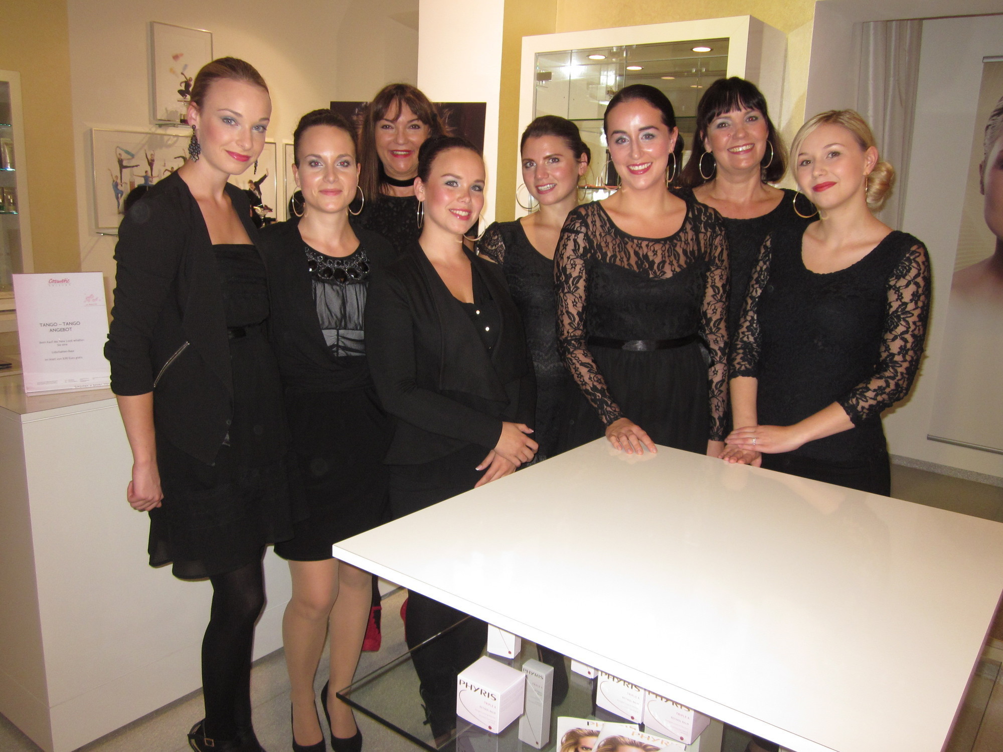In der Cosmetic Gallery präsentierte die Ballett Company mit DR. GRANDEL die neue Kollektion. Foto: DR. GRANDEL