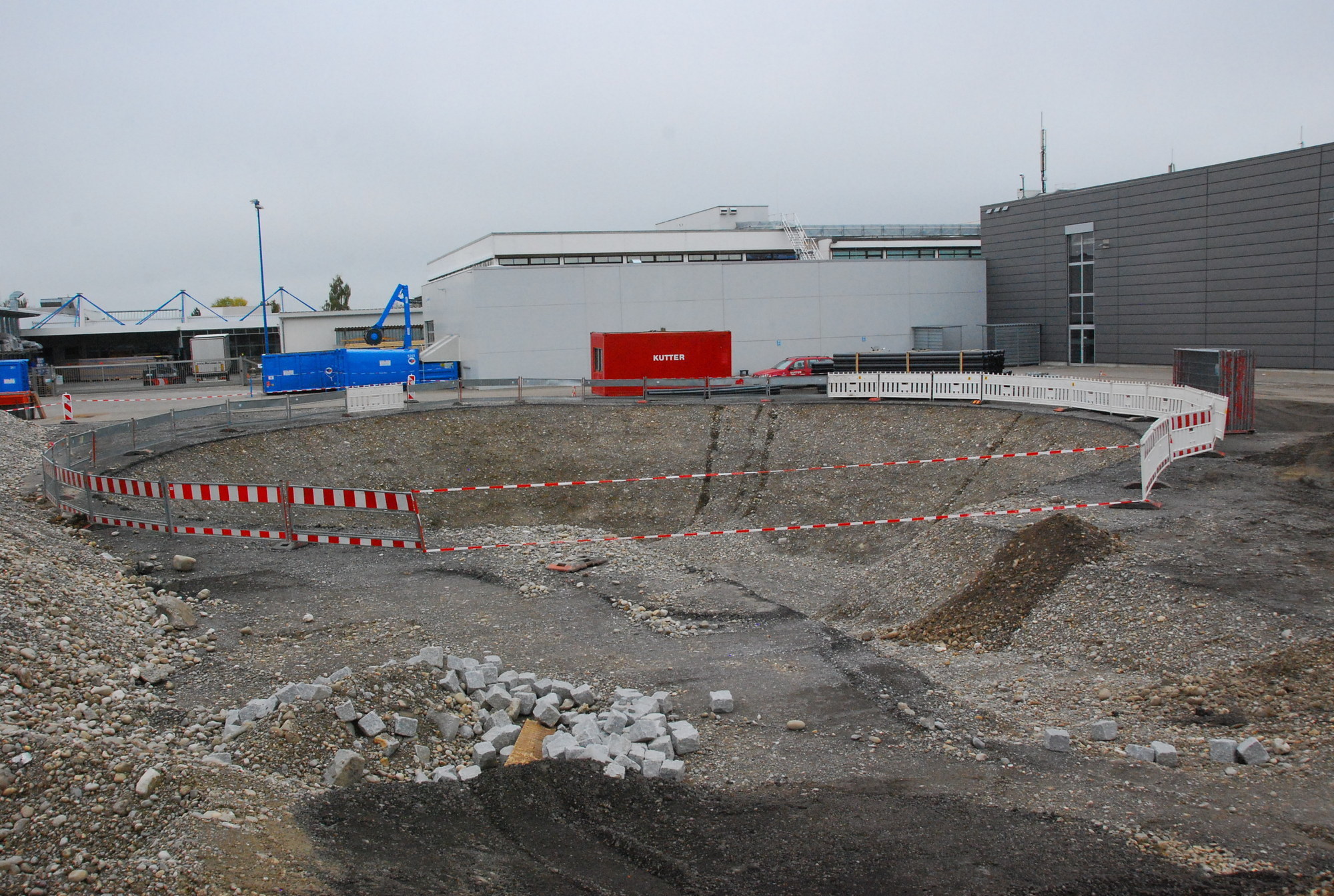 Der Spatenstich für das neue Logistikzentrum in Wolfertschwenden wurde gesetzt. Foto: B4B SCHWABEN