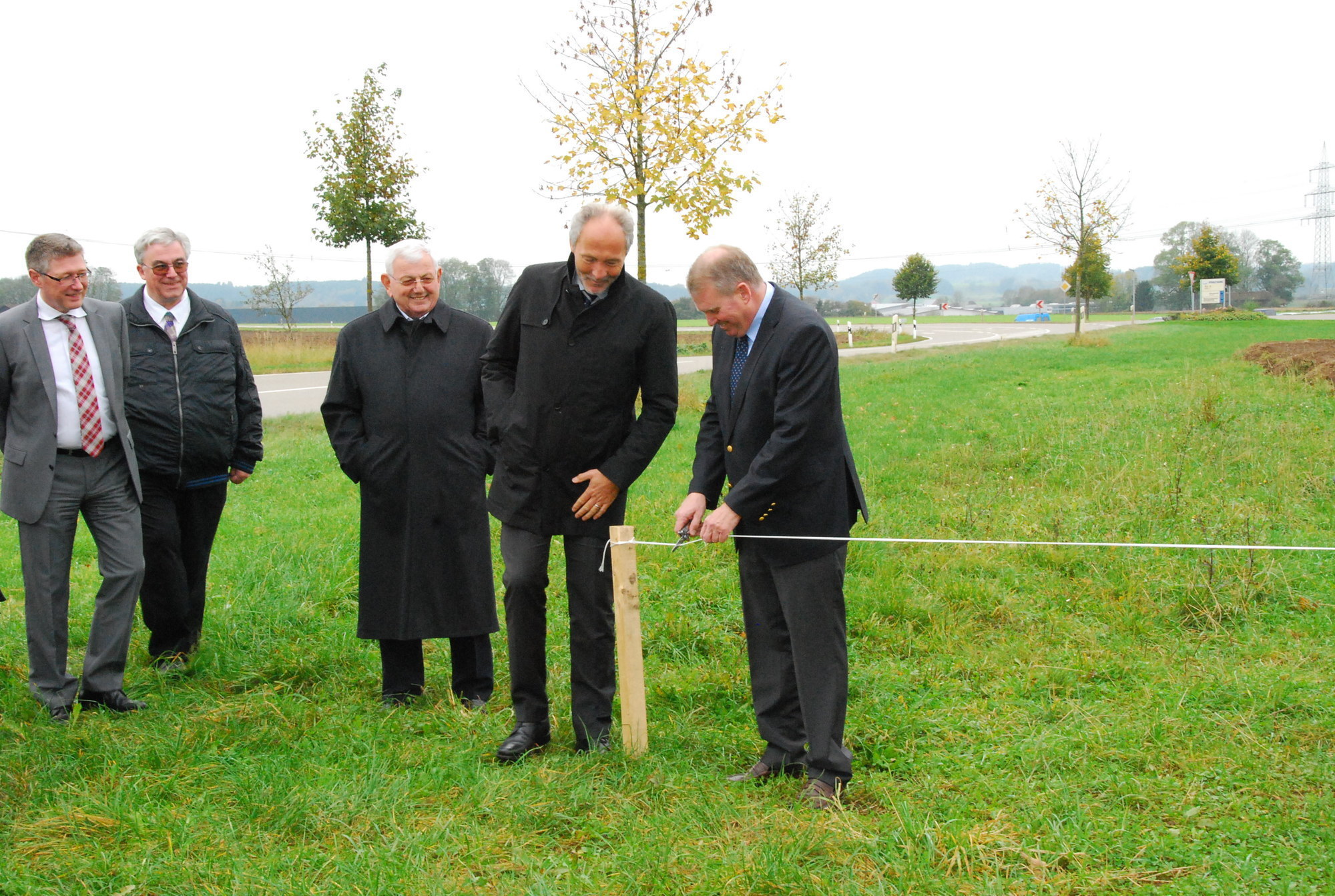 Der Spatenstich für das neue Logistikzentrum in Wolfertschwenden wurde gesetzt. Foto: B4B SCHWABEN