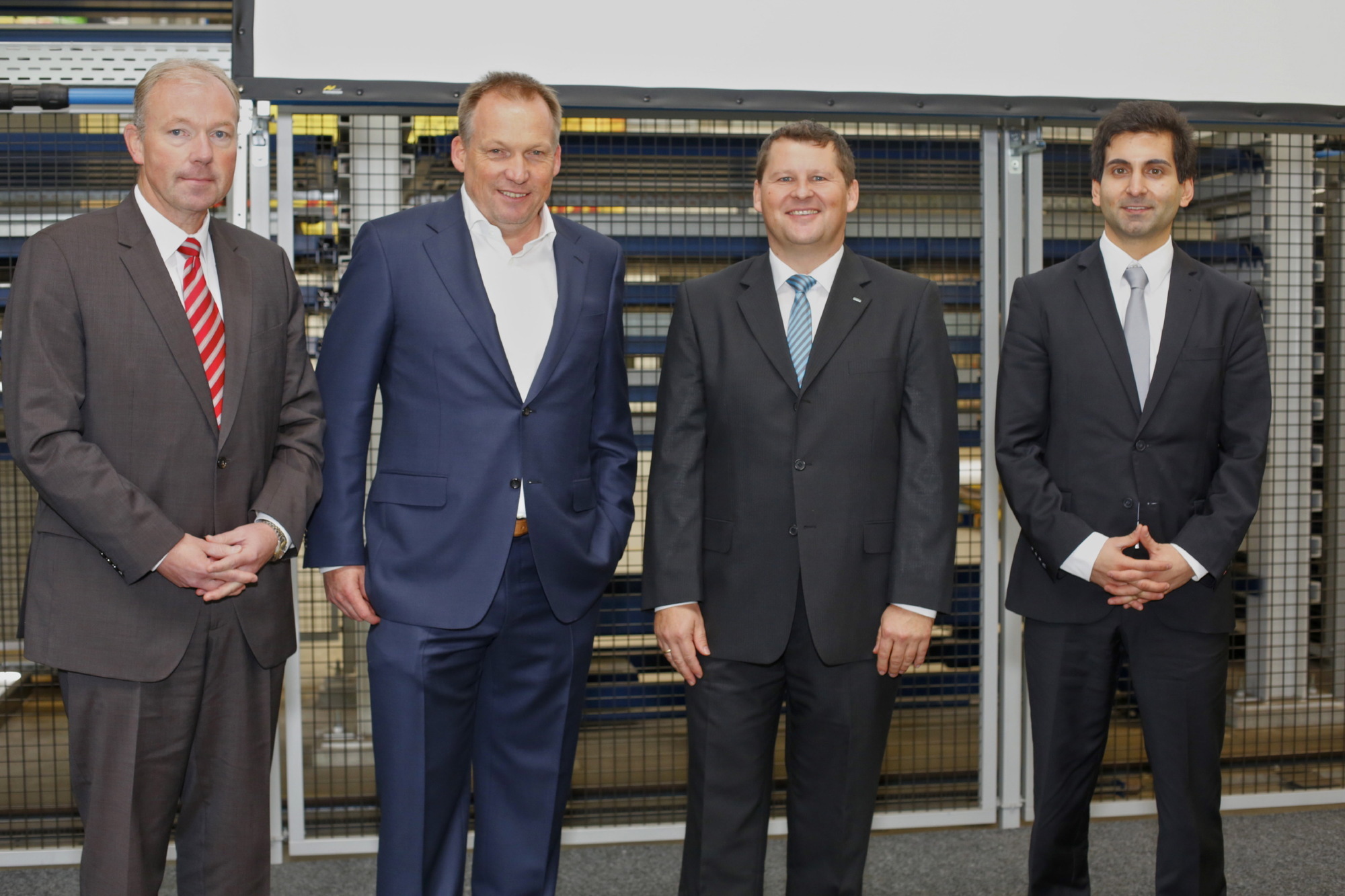 v.l.: Norbert Schürmann (LEW), Andreas Müller (Müller Produktions GmbH), Günther Huber (Siemens AG) und Emin Genc (Fraunhofer In