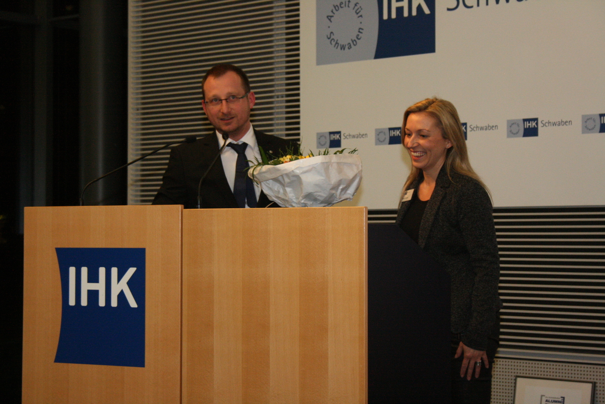 Jahreshauptversammlung 2014 der Wirtschaftsjunioren Augsburg. Foto: B4B SCHWABEN