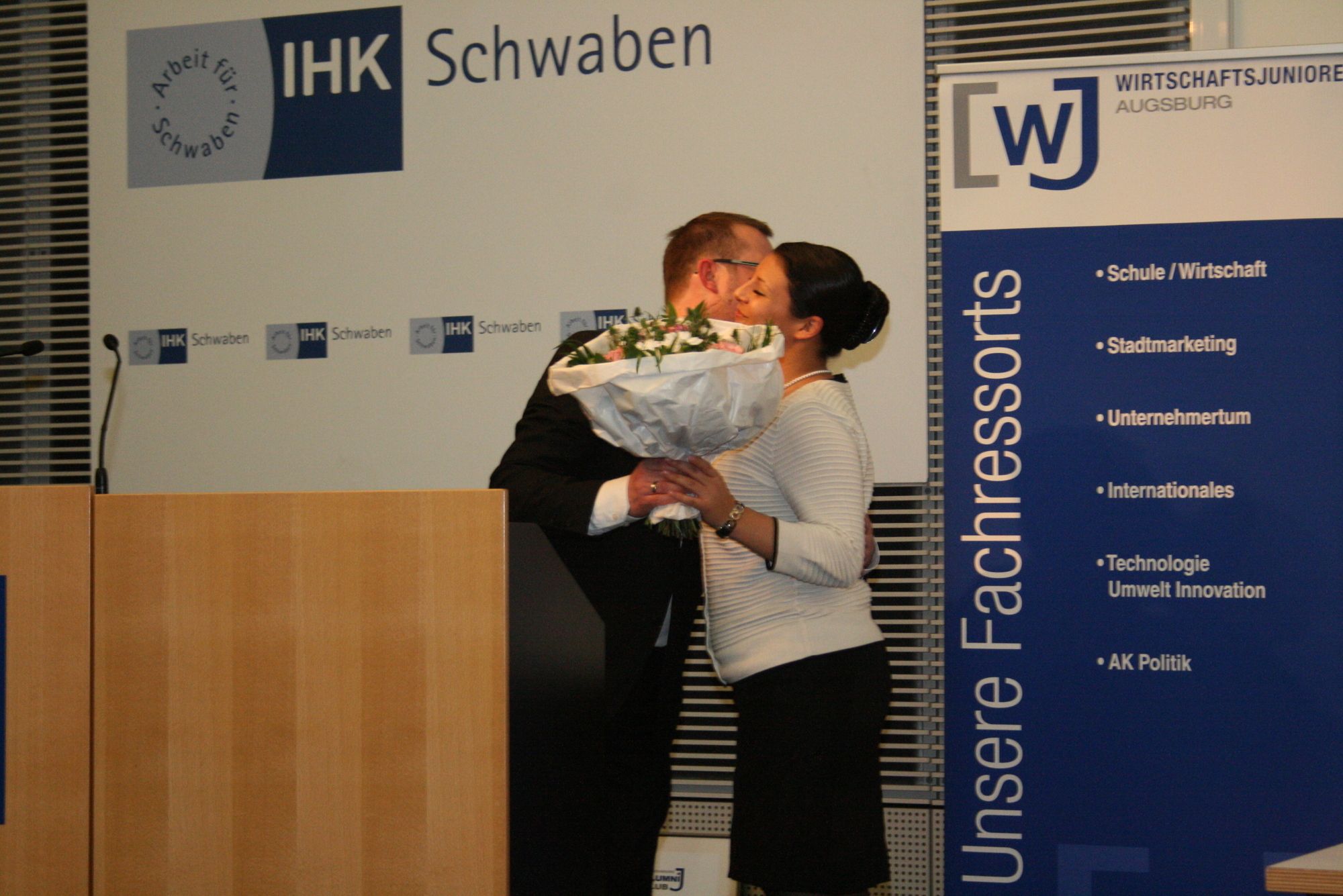 Jahreshauptversammlung 2014 der Wirtschaftsjunioren Augsburg. Foto: B4B SCHWABEN