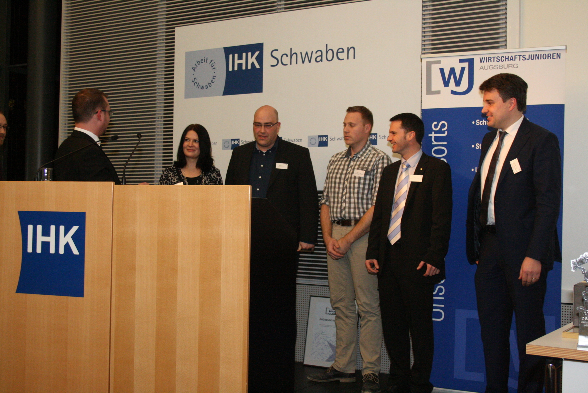 Jahreshauptversammlung 2014 der Wirtschaftsjunioren Augsburg. Foto: B4B SCHWABEN
