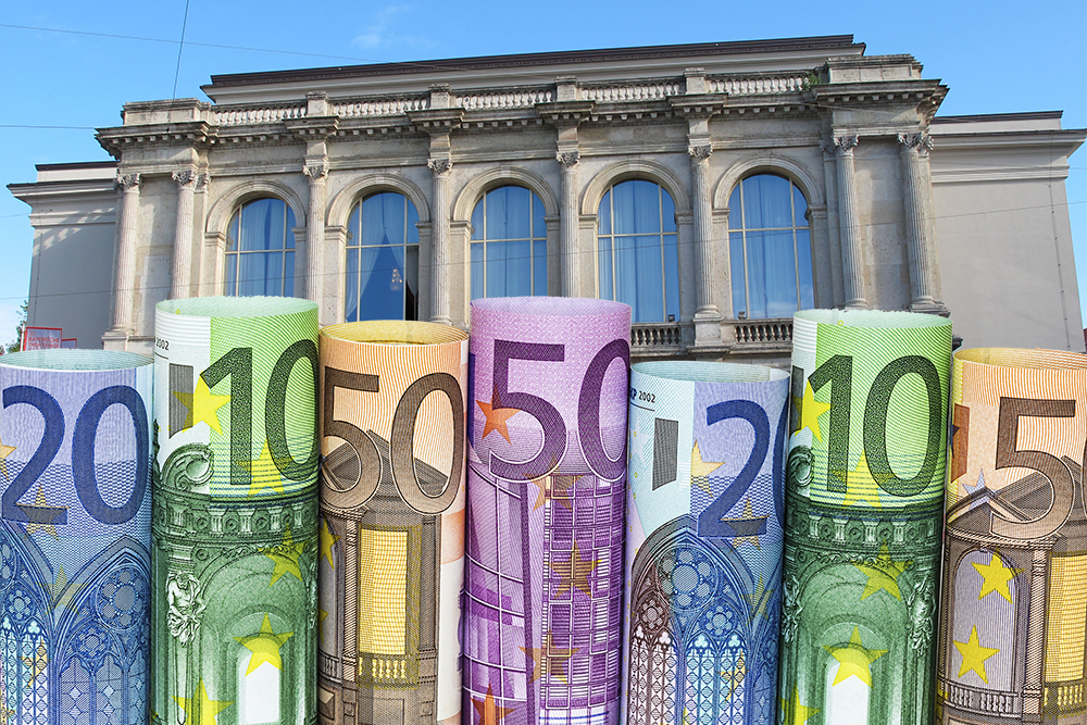 Schluss mit dem Jammern und Zetern ums Theater Augsburg! Foto: alexstorn/iStock/thinkstock/ B4B SCHWABEN