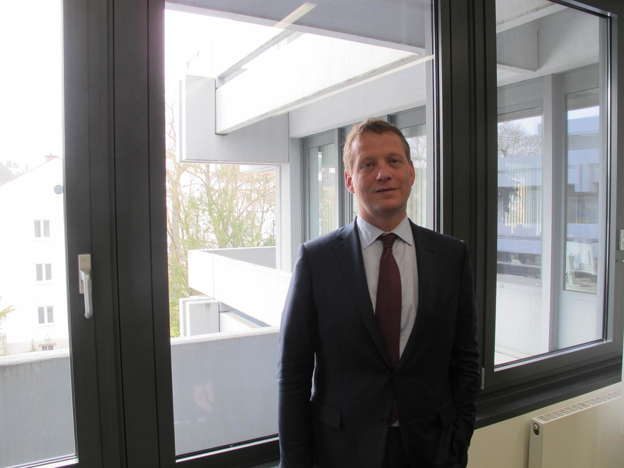 DIHK Präsident Dr. Eric Schweitzer auf dem 41. Augsburger Konjunkturgespräch. Foto: B4B SCHWABEN