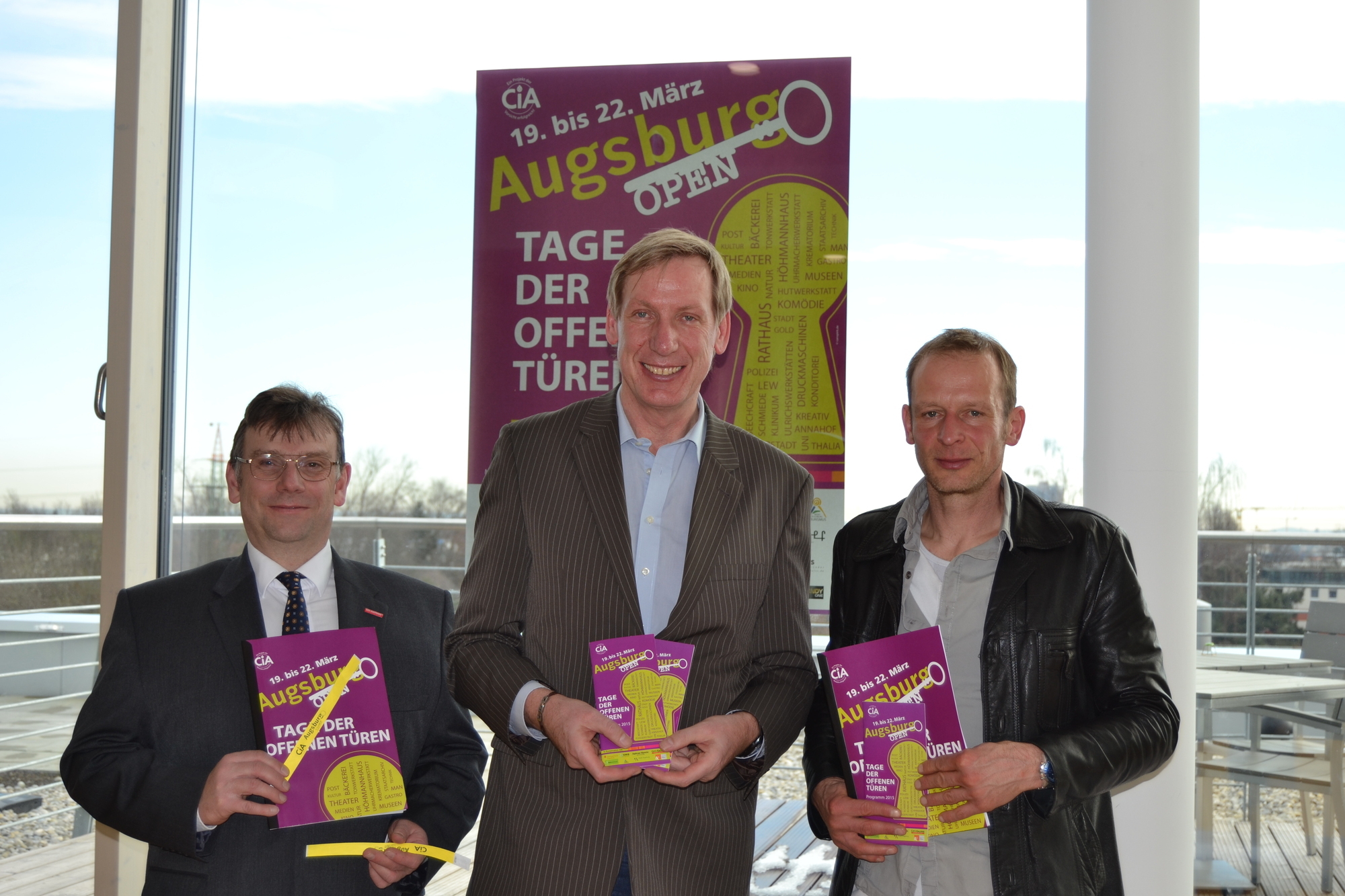 v.l.: Thomas Maier, Kreishandwerkerschaft Augsburg, Heinz Stinglwagner, CIA, und Bernd Beigl, !deenwerkstatt. Foto: B4B SCHWABEN
