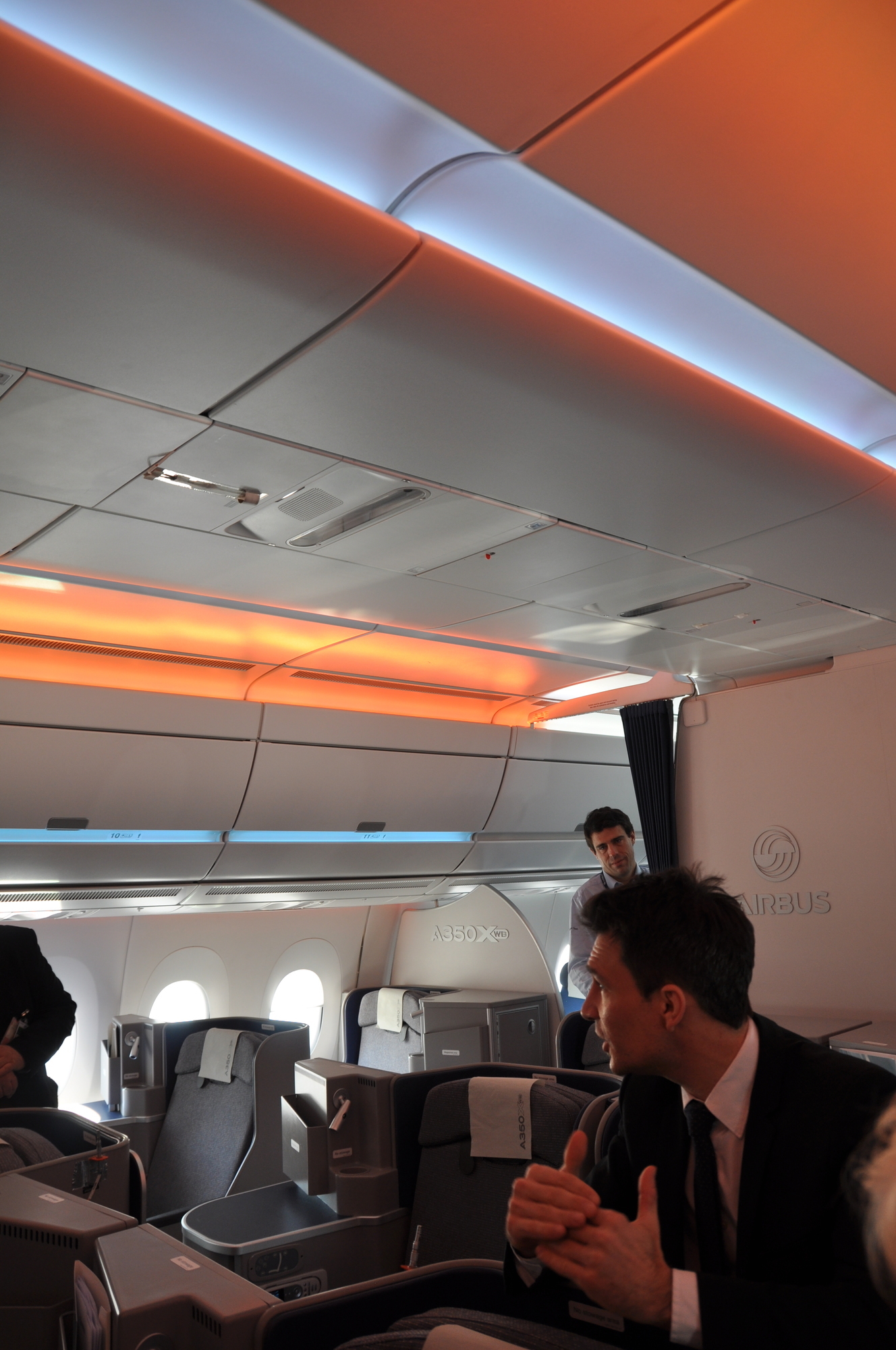Airbus präsentiert A350 mit zahlreichen schwäbischen Bauteilen