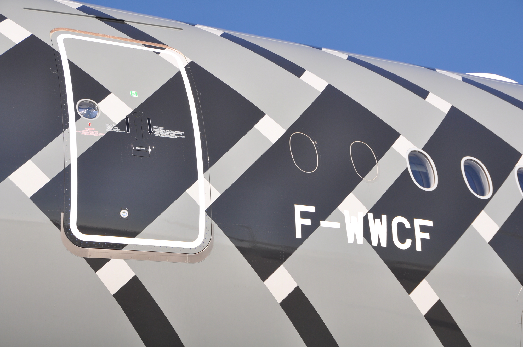 Airbus präsentiert A350 mit zahlreichen schwäbischen Bauteilen