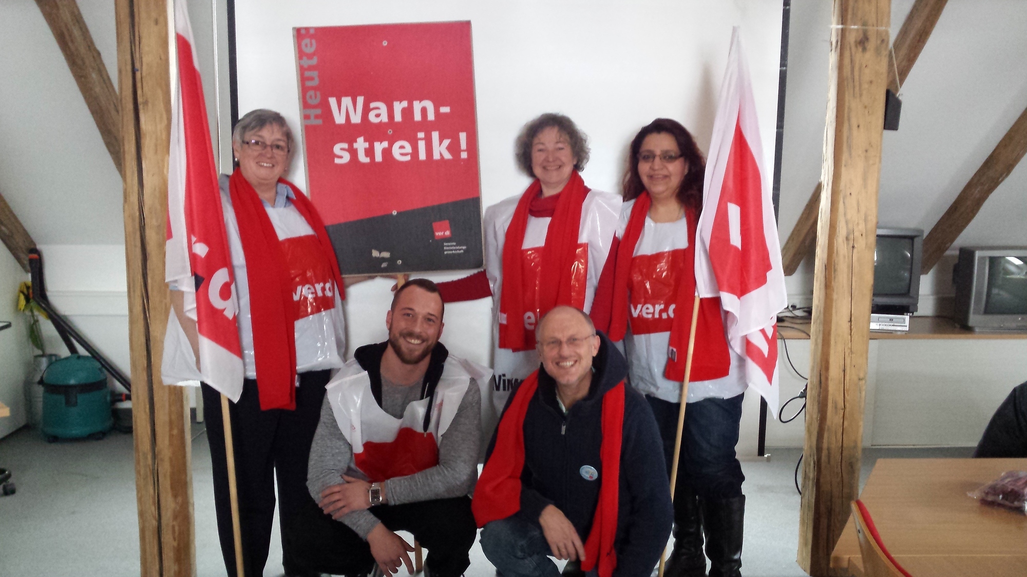 Die Postbank Mitarbeiter in Kempten legten am Montag ihre Arbeit nieder. Foto: Michael Frosch | ver.di