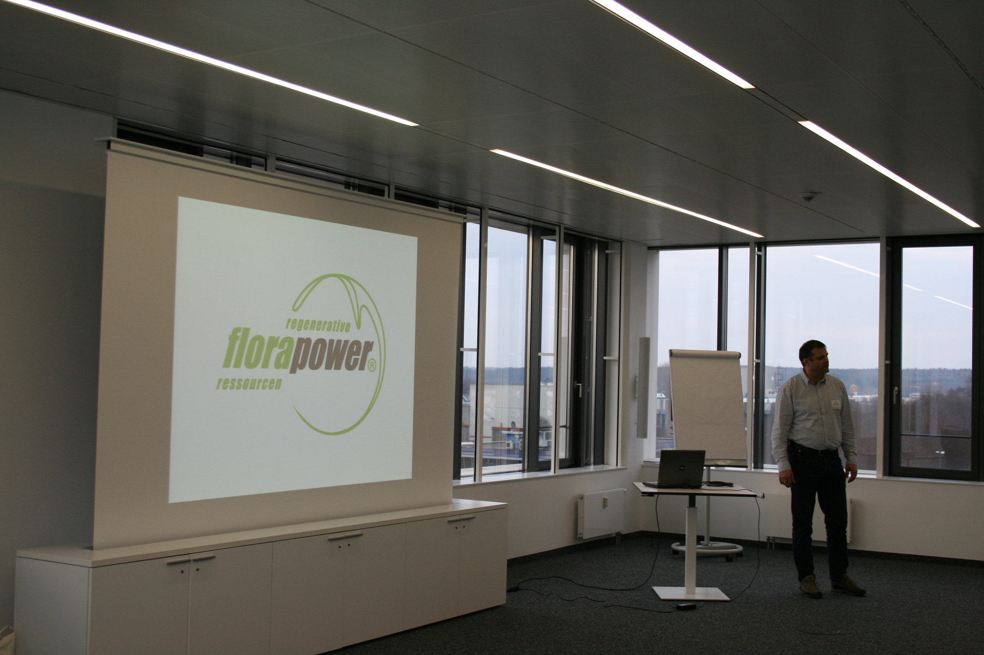 Das Netzwerktreffen im Forum H4 fand in gelöster Atmosphäre statt. Foto: B4B SCHWABEN