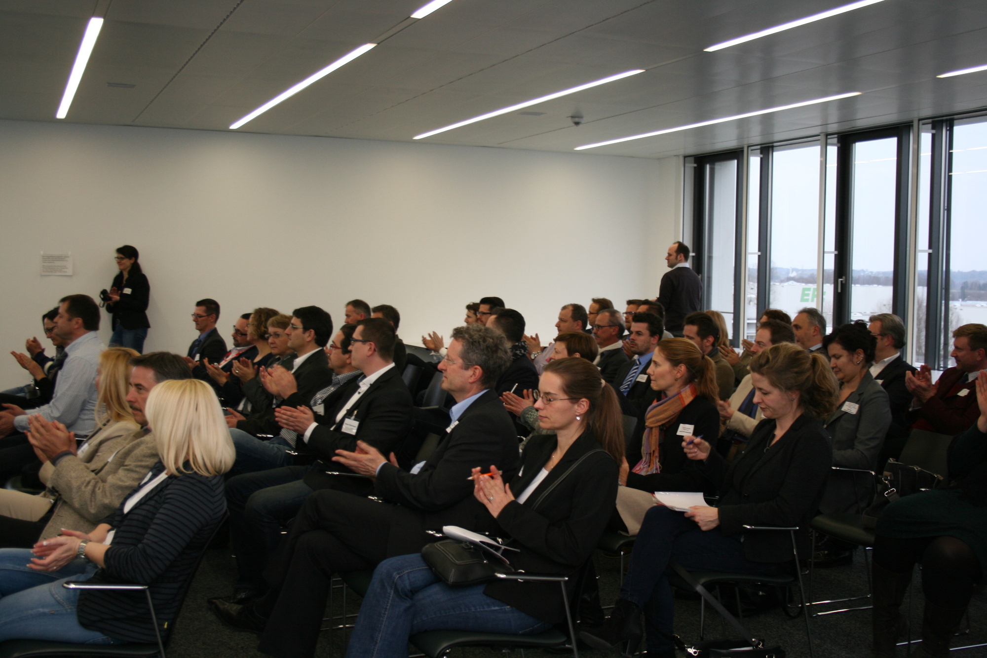 Das Netzwerktreffen im Forum H4 fand in gelöster Atmosphäre statt. Foto: B4B SCHWABEN