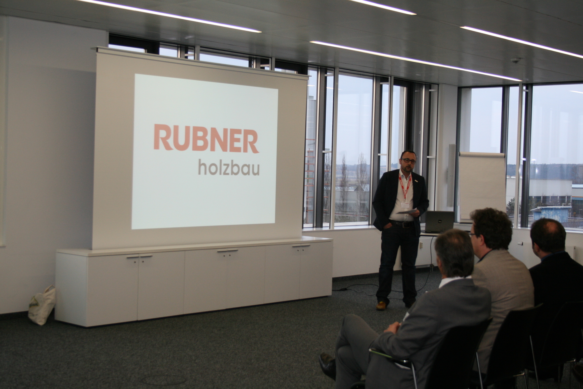 Das Netzwerktreffen im Forum H4 fand in gelöster Atmosphäre statt. Foto: B4B SCHWABEN