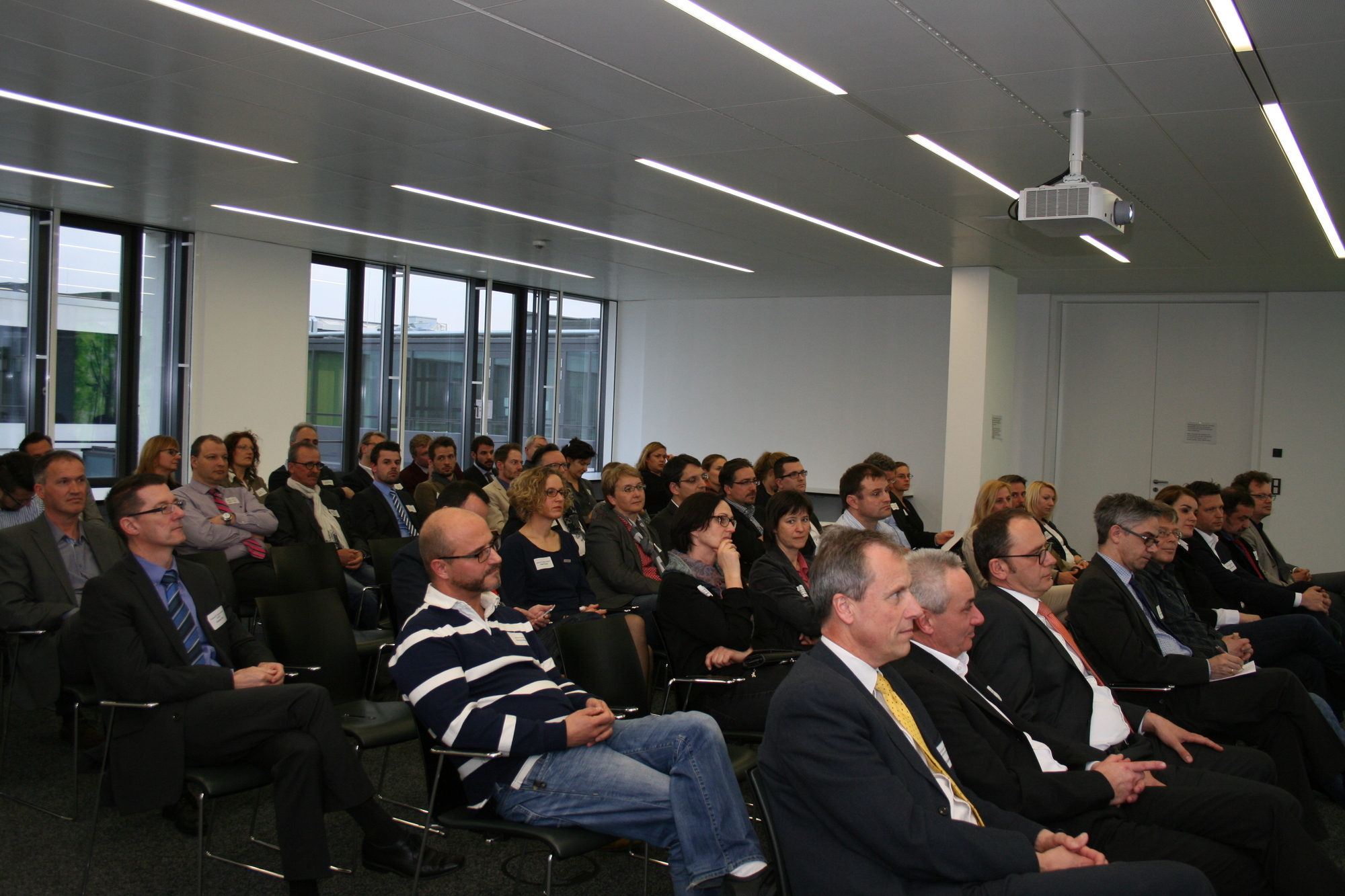Das Netzwerktreffen im Forum H4 fand in gelöster Atmosphäre statt. Foto: B4B SCHWABEN