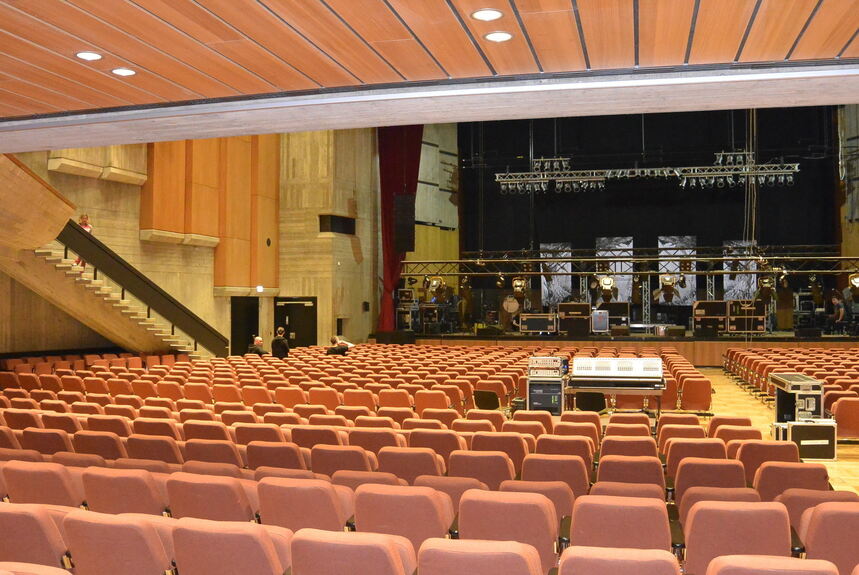 Kongress Am Park Darum Investiert Augsburg 310 000 Euro In Neue Stuhle Augsburg B4b Schwaben