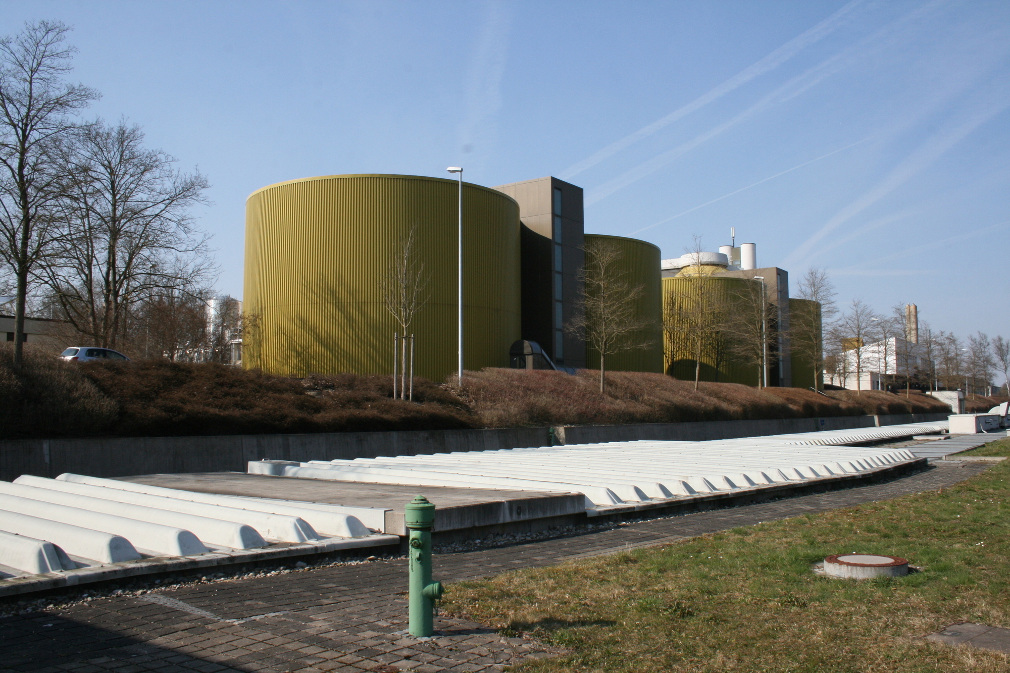 Beim Rundgang über das Gelände des Klärwerks bekamen die Teilnehmer von Augsburg OPEN viel zu sehen. Foto: B4B SCHWABEN