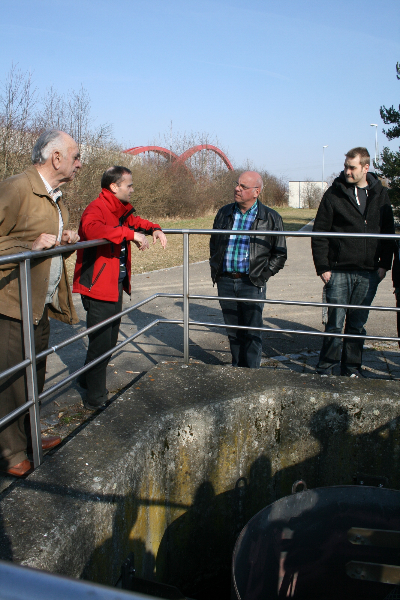 Beim Rundgang über das Gelände des Klärwerks bekamen die Teilnehmer von Augsburg OPEN viel zu sehen. Foto: B4B SCHWABEN