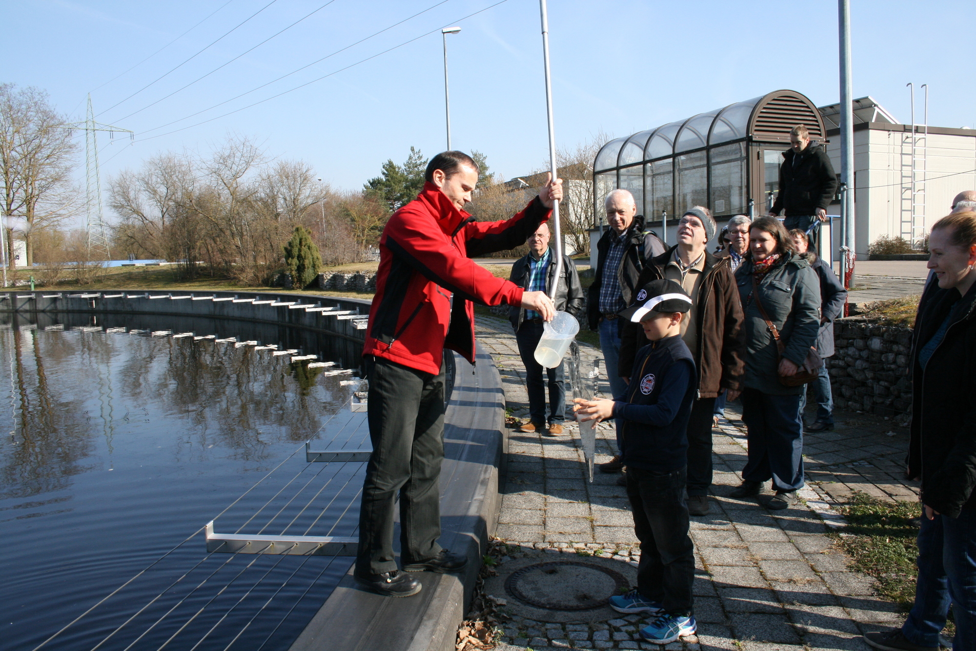Die Besucher von Augsburg OPEN besichtigten das Klärwerk der Stadt. Foto: B4B SCHWABEN