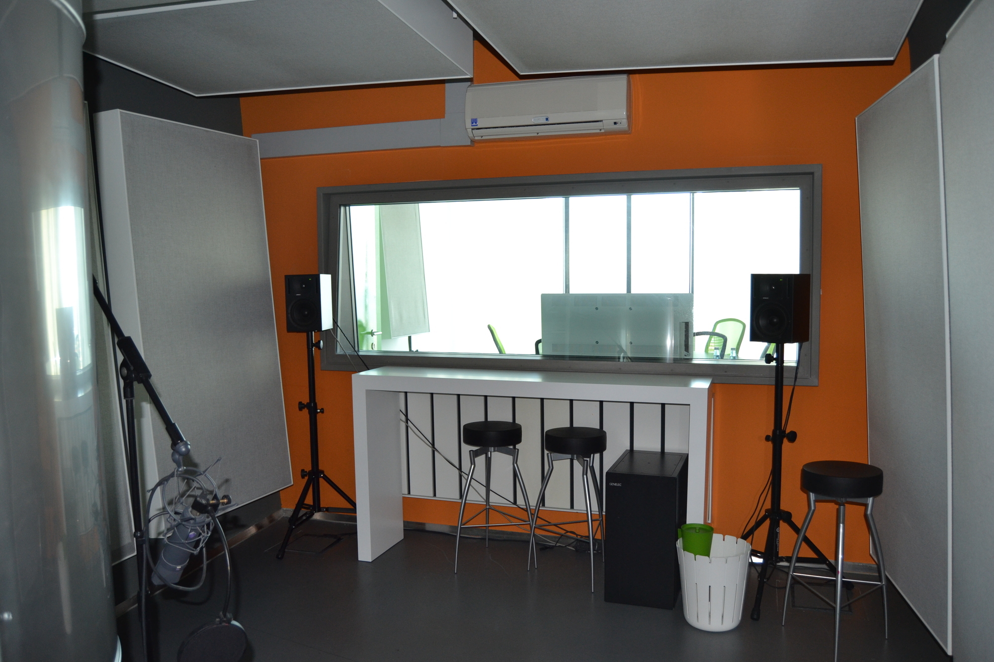 Augsburg OPEN zu Besuch bei KLASSIK Radio in der 35. Etage des Hotelturms. Foto: B4B SCHWABEN
