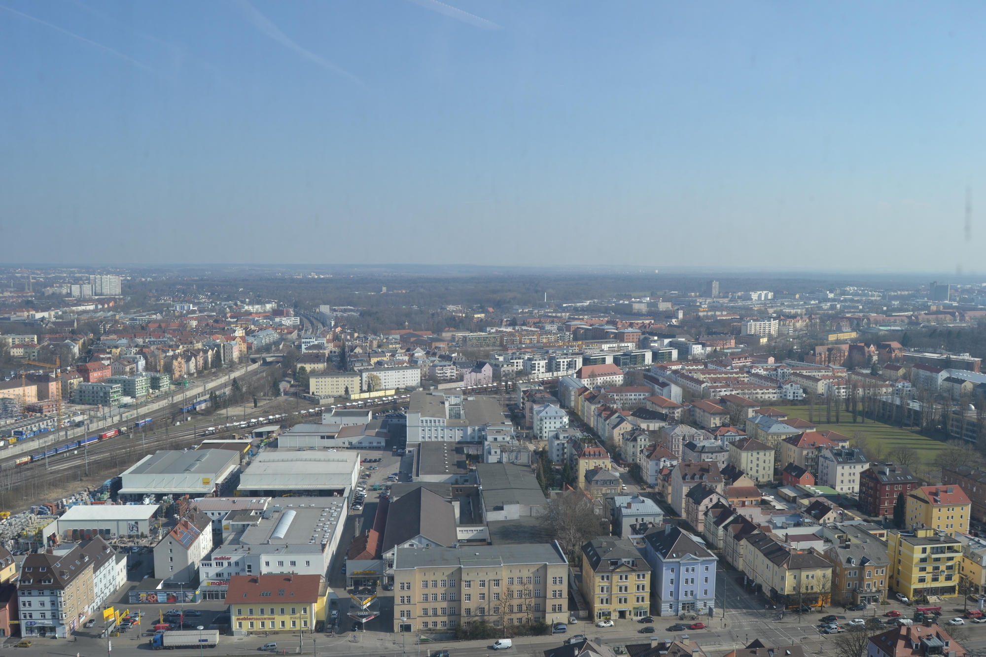 Augsburg OPEN zu Besuch bei KLASSIK Radio in der 35. Etage des Hotelturms. Foto: B4B SCHWABEN