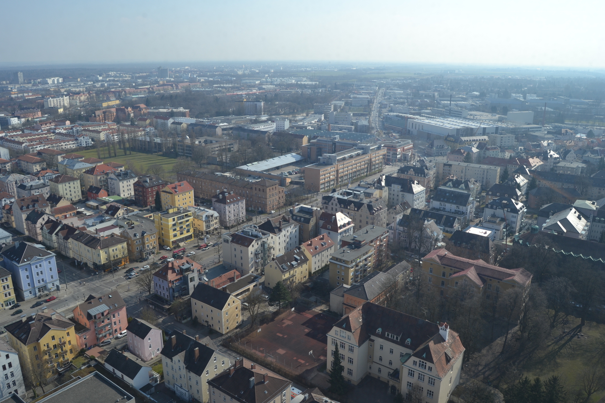 Augsburg OPEN zu Besuch bei KLASSIK Radio in der 35. Etage des Hotelturms. Foto: B4B SCHWABEN