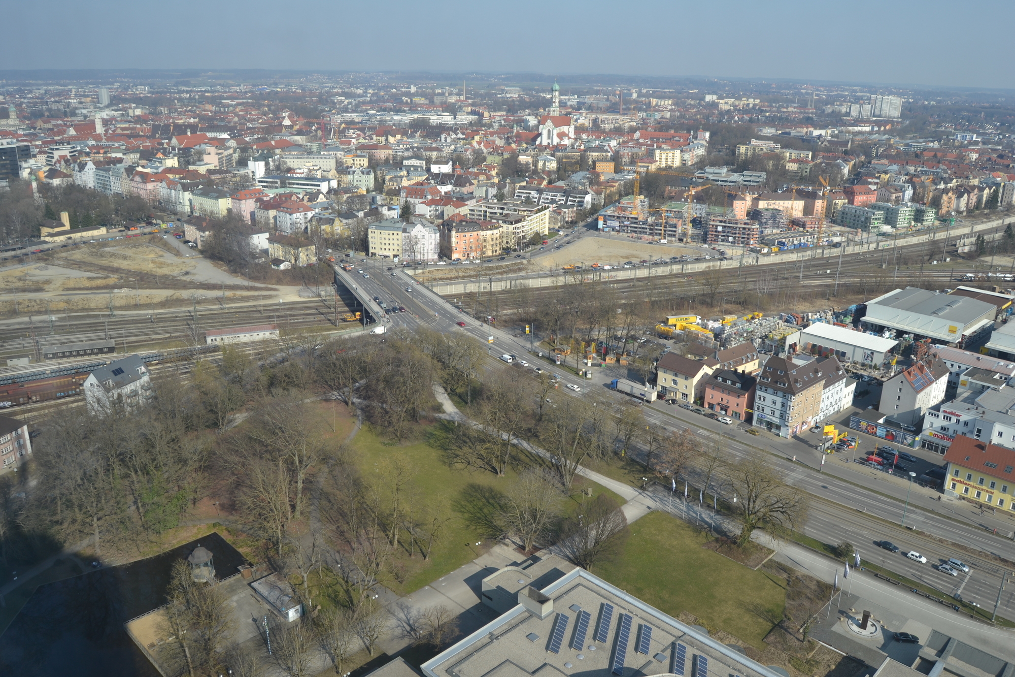 Augsburg OPEN zu Besuch bei KLASSIK Radio in der 35. Etage des Hotelturms. Foto: B4B SCHWABEN