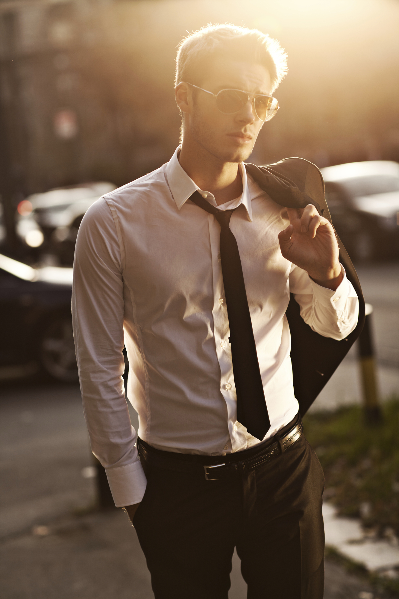 Es wird wärmer: Diese Anzüge sind sommertauglich. Symbolbild. Foto: DaniloAndjus / iStock / thinkstock