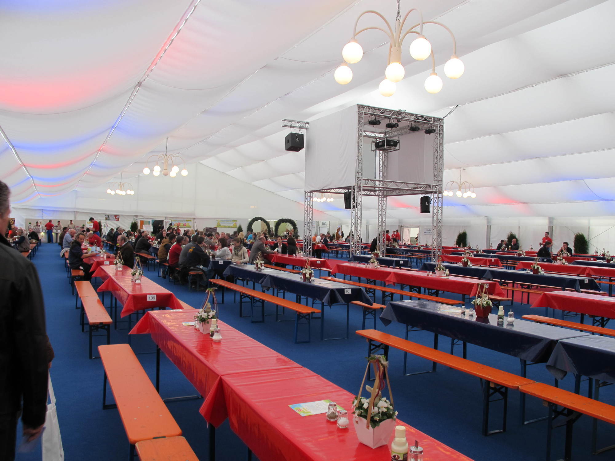 Auf der KLEINER Hausmesse in Mindelheim präsentierten 213 Aussteller ihre Produkte. Foto: B4B SCHWABEN
