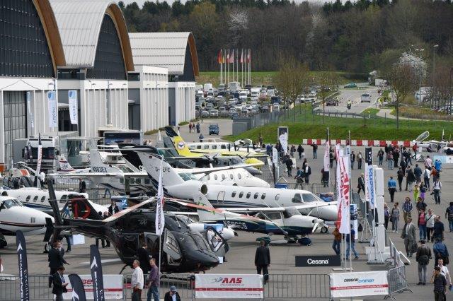 Die AERO 2015 in Friedrichshafen lockte zahlreiche Besucher an. Foto: Messe Friedrichshafen GmbH