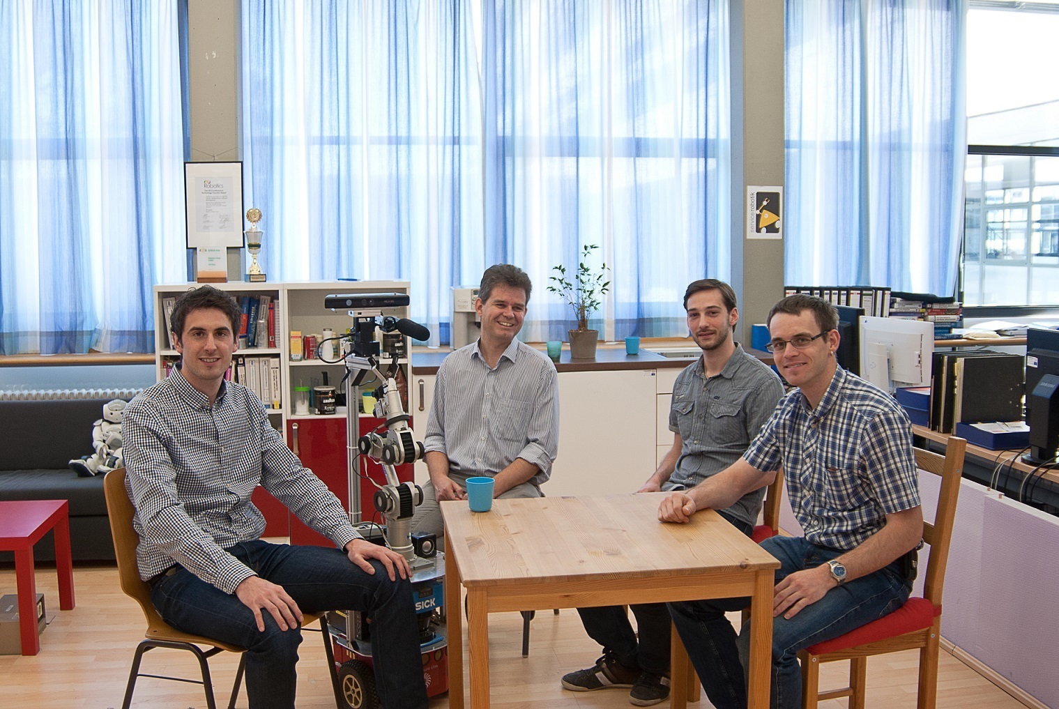 Das Projektteam MARS im Forschungslabor der Hochschule Ulm. Foto: AGCO GmbH / Fendt