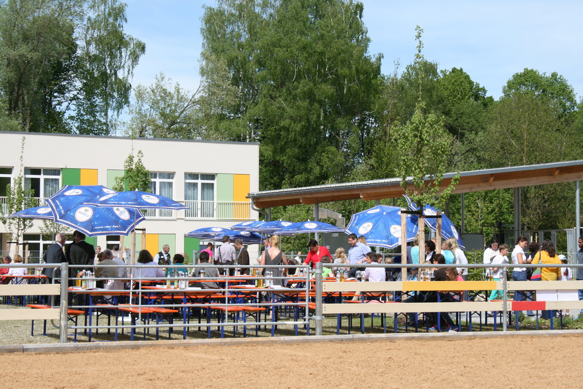 Am 8. Mai 2015 wurde das Therapiezentrum Ziegelhof in Stadtbergen offiziell eröffnet. Foto: B4B SCHWABEN