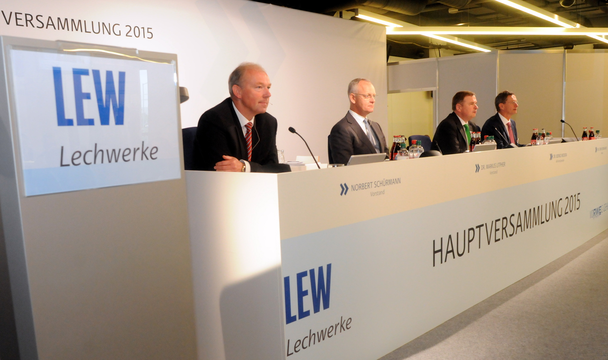 Die Hauptversammlung der Lechwerke AG über das Geschäftsjahr 2014. Foto: LEW / Plössel