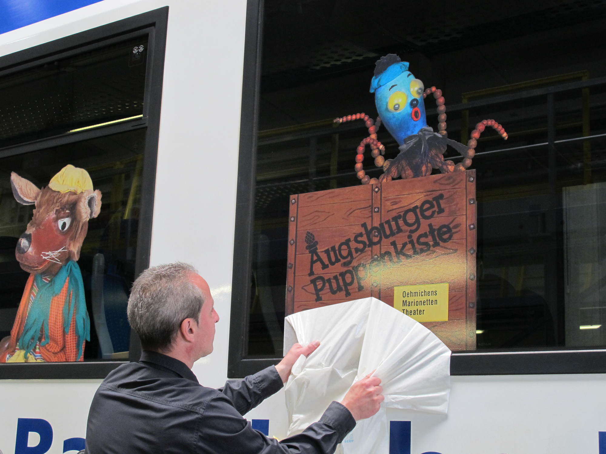 Der „Puppenkistenzug“ der BRB erhielt anlässlich der Verlängerung der Patenschaft ein Lifting. Foto: B4B SCHWABEN