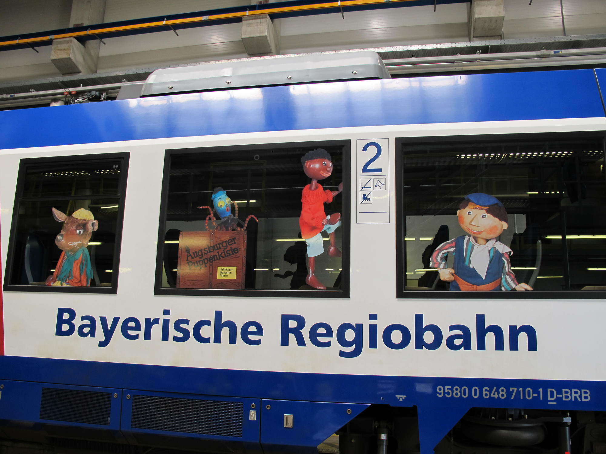 Der „Puppenkistenzug“ der BRB erhielt anlässlich der Verlängerung der Patenschaft ein Lifting. Foto: B4B SCHWABEN