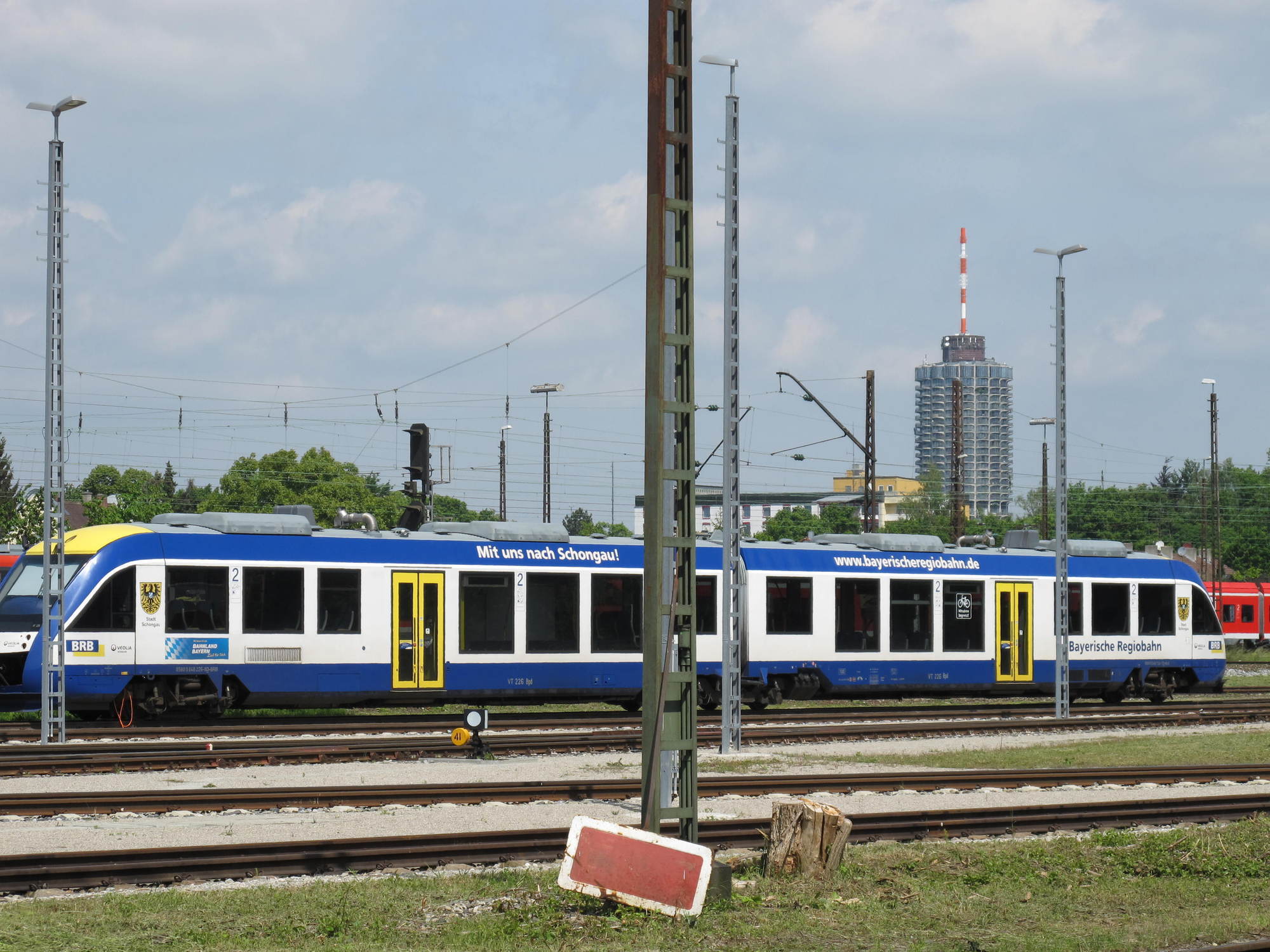 Der „Puppenkistenzug“ der BRB erhielt anlässlich der Verlängerung der Patenschaft ein Lifting. Foto: B4B SCHWABEN