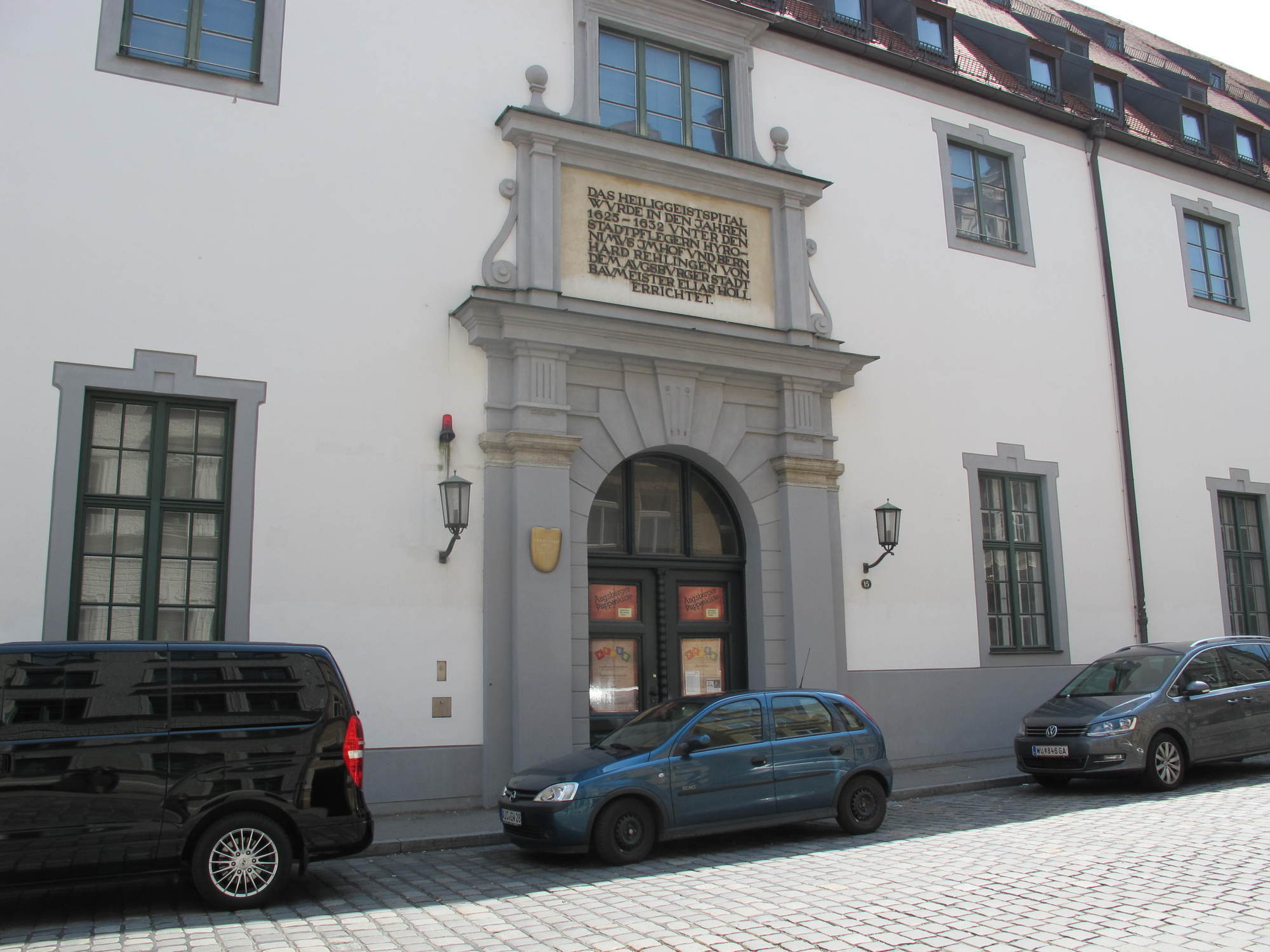 Die BRB hat ihre Patenschaft für die Lokomotive Emma der Augsburger Puppenkiste verlängert. Foto: B4B SCHWABEN