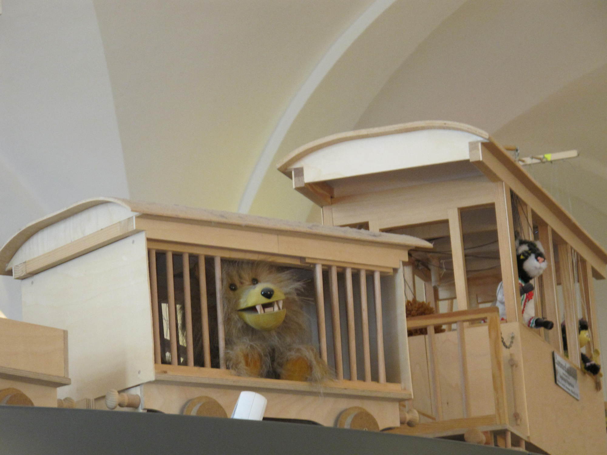 Die BRB hat ihre Patenschaft für die Lokomotive Emma der Augsburger Puppenkiste verlängert. Foto: B4B SCHWABEN