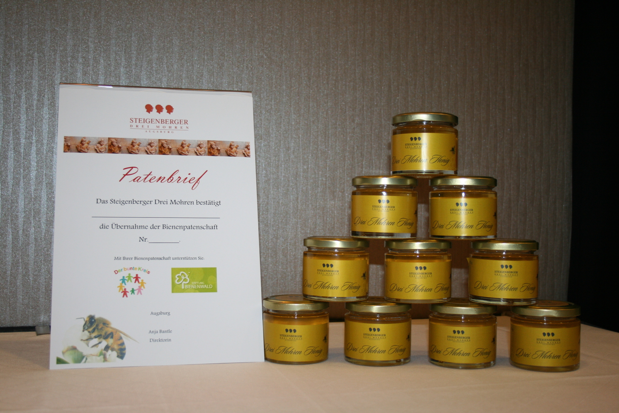 Seit April 2015 gibt es die Bienenstöcke auf dem Hoteldach des Steigenberger Hotel Drei Mohren in Augsburg. Foto: B4B SCHWABEN