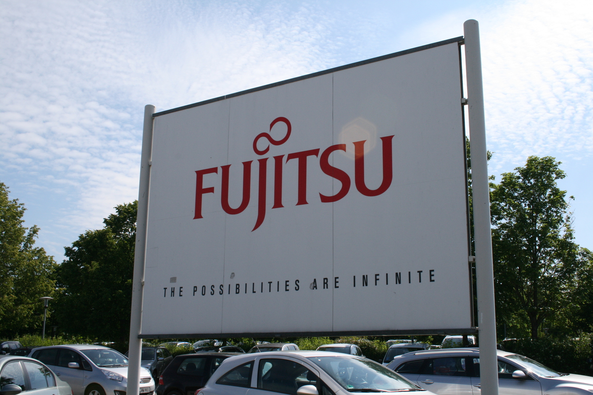 Das Fujitsu Werk in Augsburg bekam Besuch aus der Politik. Foto: B4B SCHWABEN