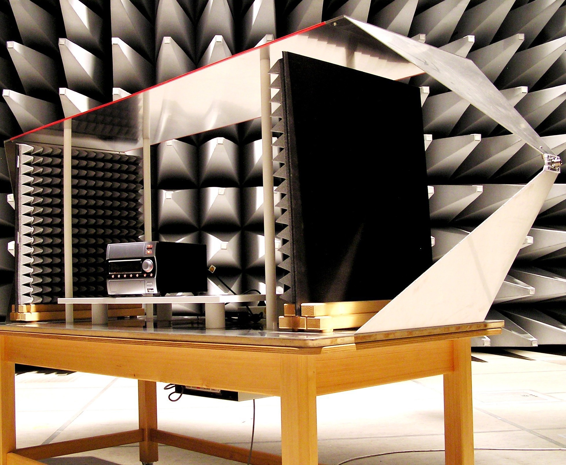 Das Fujitsu Werk in Augsburg bekam Besuch aus der Politik. Foto: Fujitsu
