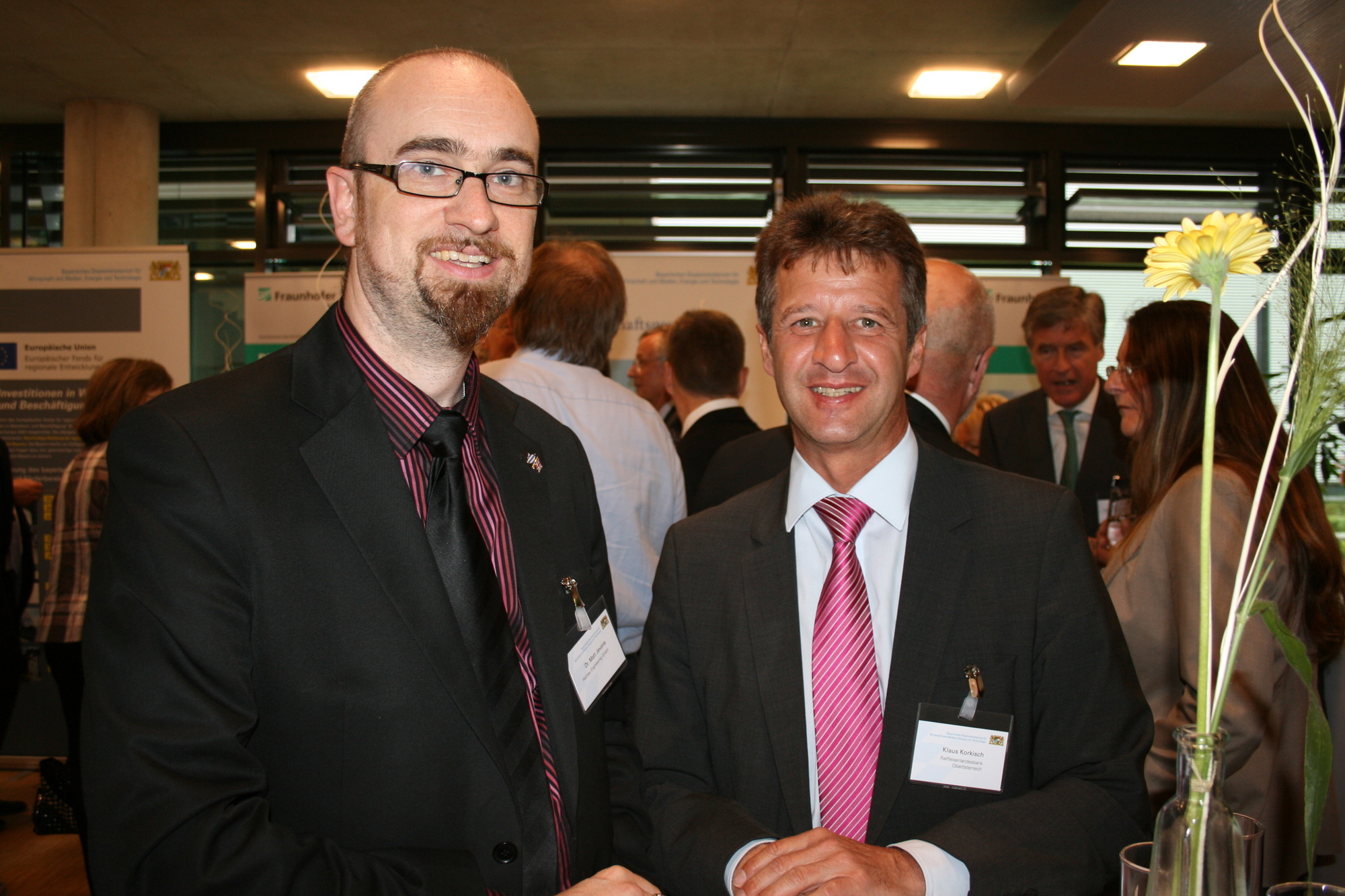 Am 8. Juni 2015 war Bayerns Wirtschaftsministerin Ilse Aigner zu Gast im Fraunhofer Institut Augsburg. Foto: B4B SCHWABEN