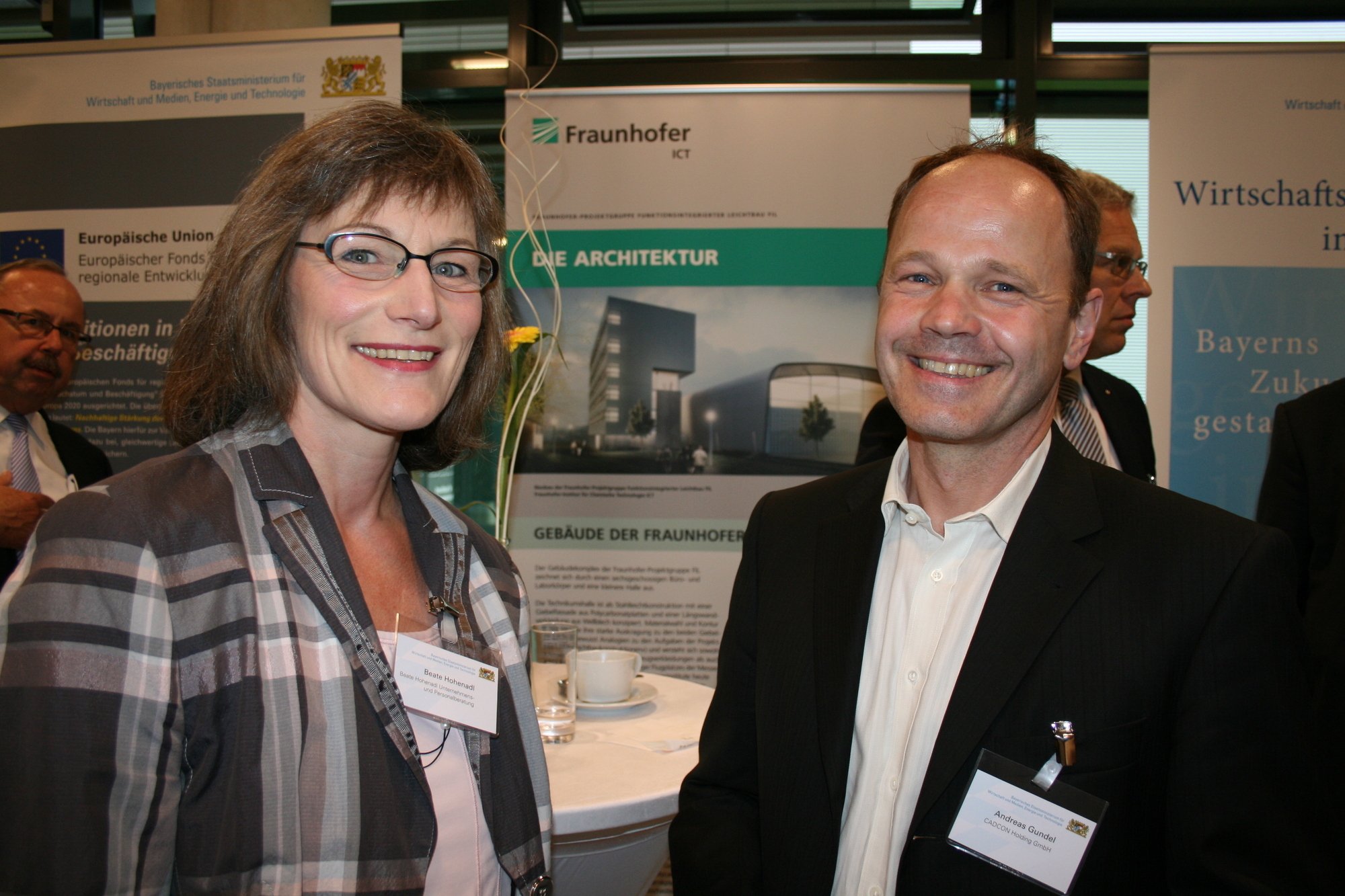 Am 8. Juni 2015 war Bayerns Wirtschaftsministerin Ilse Aigner zu Gast im Fraunhofer Institut Augsburg. Foto: B4B SCHWABEN