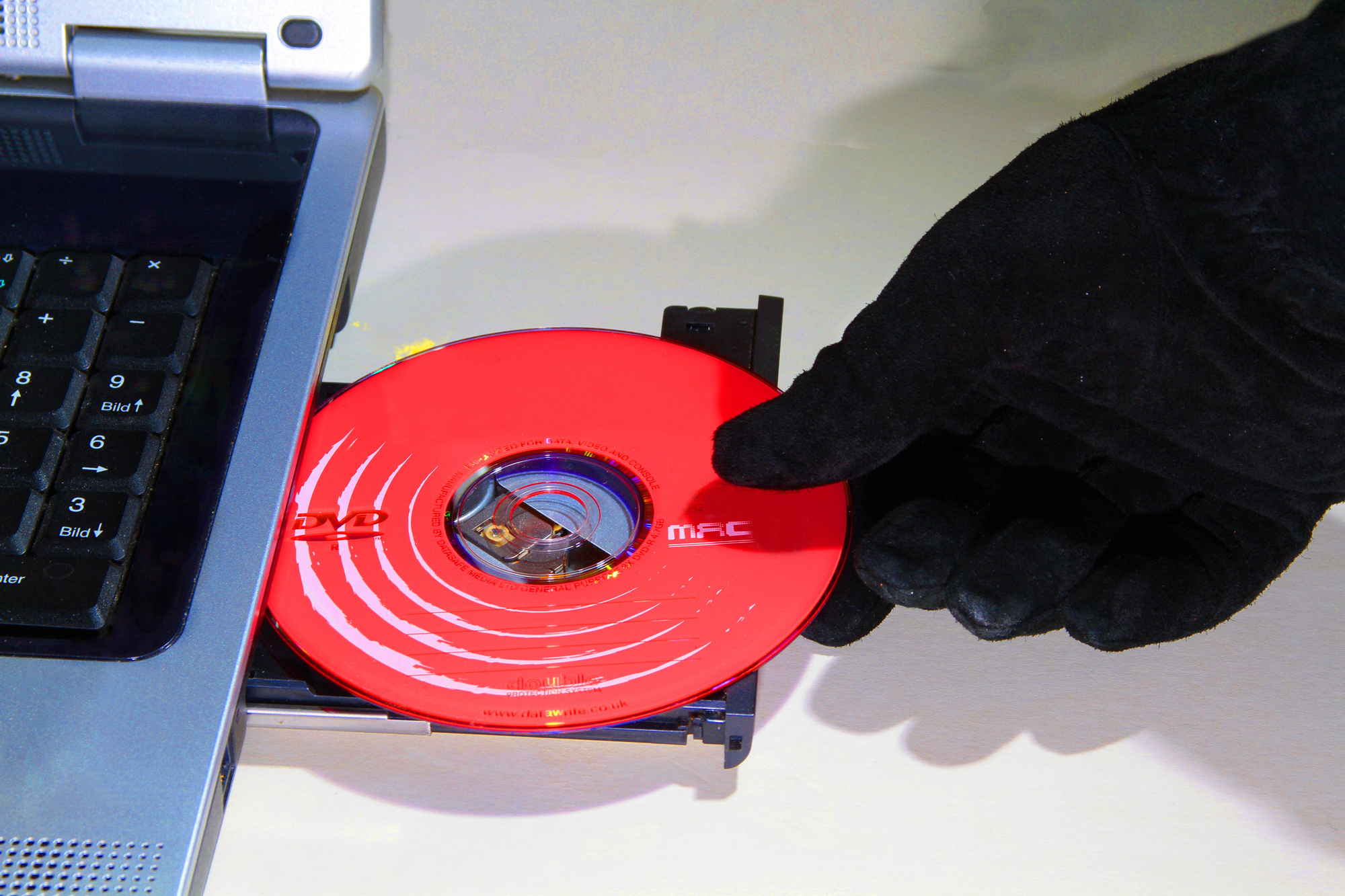 Der Informationsabend geht um das Thema Wirtschaftsspionage. Foto: Günther Gumhold / pixelio.de