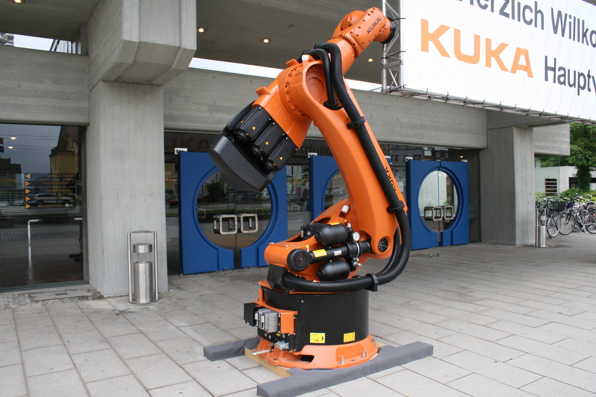Am 10. Juni fand die Hauptversammlunng von KUKA statt.