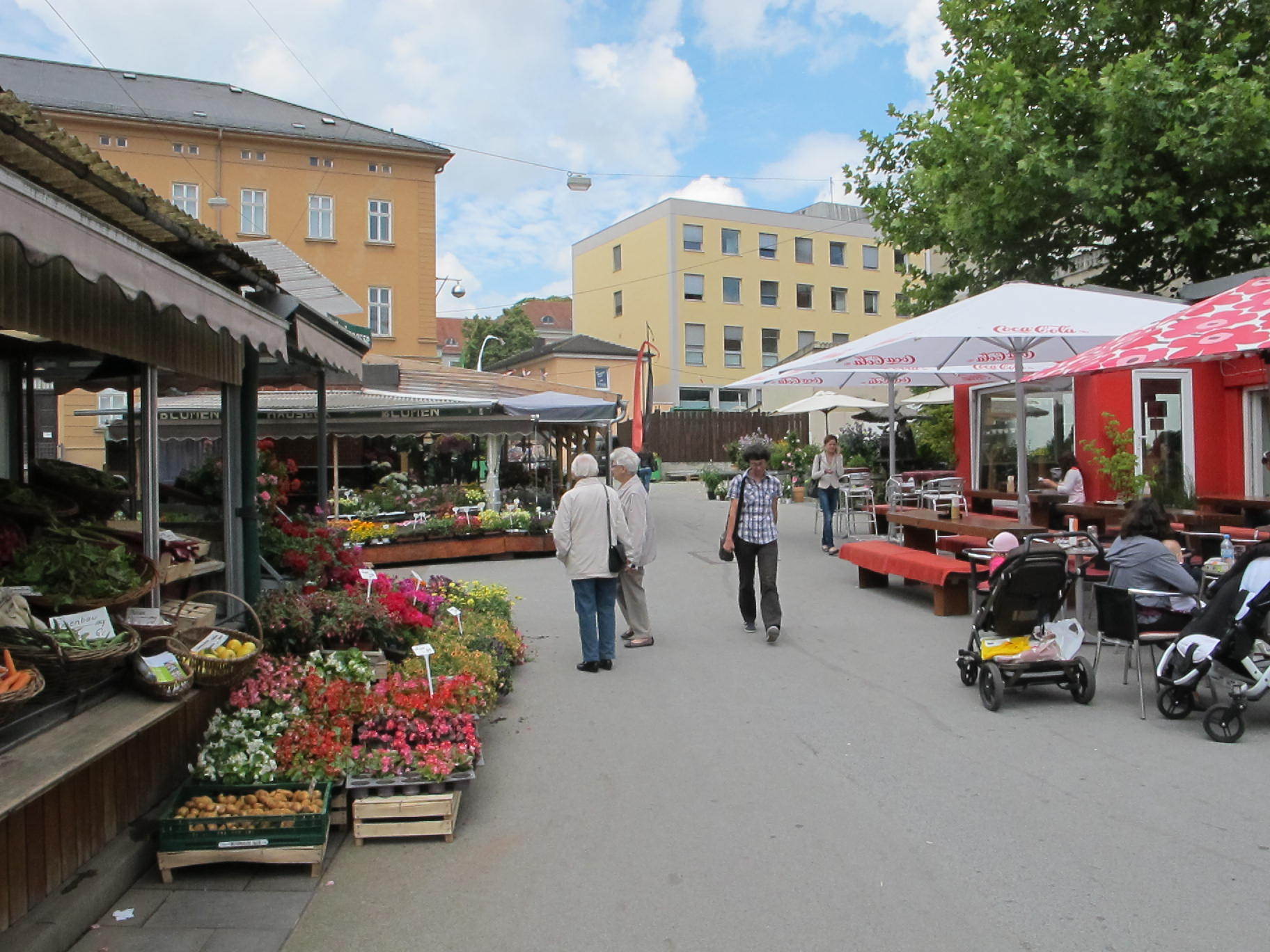 Stadtmarkt stehen Sanierungen bevor - so sieht er jetzt noch aus. Foto: B4B SCHWABEN