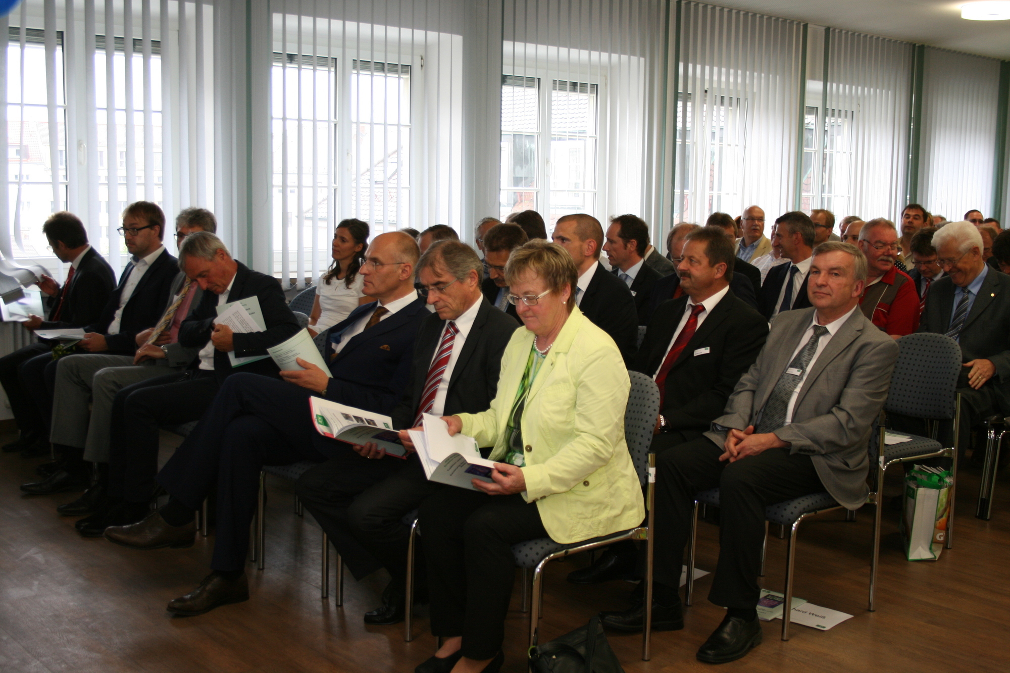 Festakt der AOK Augsburg zum Abschluss der Sanierungsarbeiten. Foto: B4B SCHWABEN