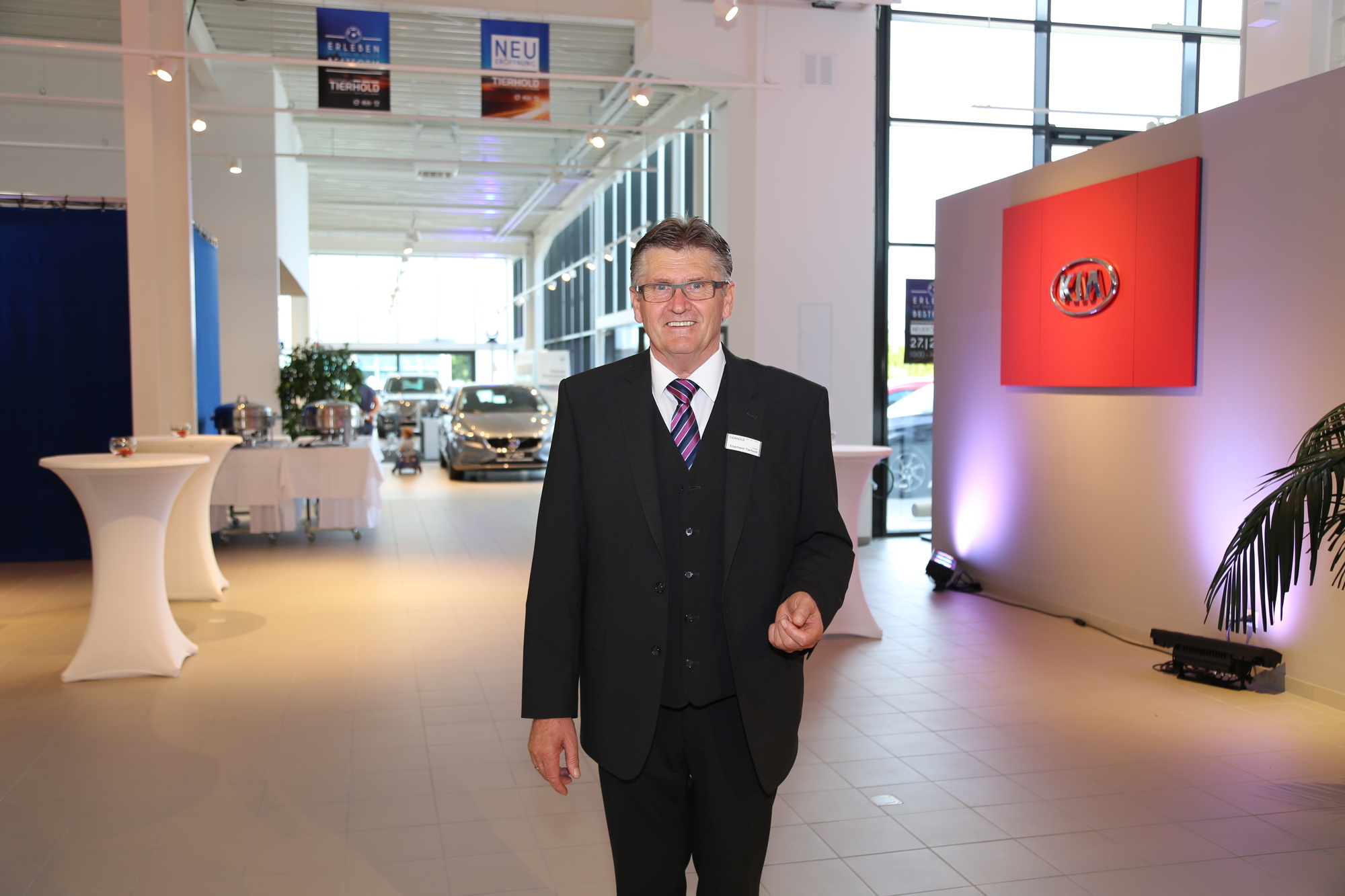 Autohaus Tierhold feiert Neueröffnung nach großem Umbau. Foto: B4B SCHWABEN